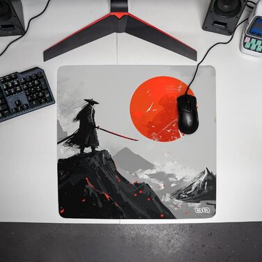 Tilt Premium килимок для миші геймерський XXL 1000x500x4mm | Нековзна підкладка на стіл | Водостійкий мат для робочого столу (50 x 50 см, Path to the Top)