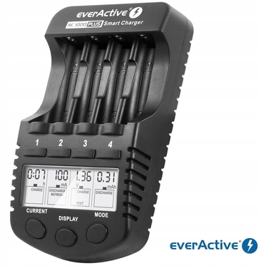 Зарядний пристрій для акумуляторів AAA AA + 4 акумулятори Eneloop 2000mAh