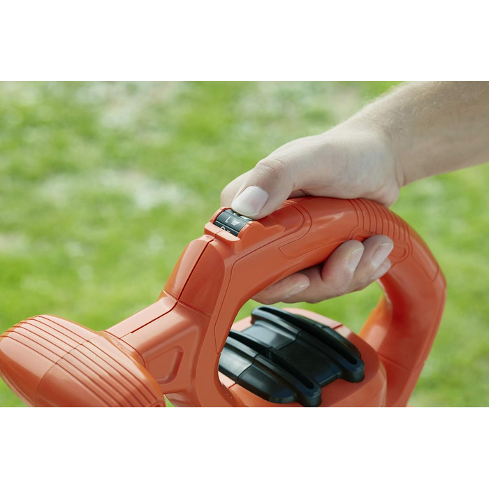 Електричний садовий пилосос-воздуходувка Black+Decker 3-в-1 BEBLV290, 2900 Вт, з подрібнювачем, 315 км/год, 55 л мішок-рюкзак, для терас, доріжок, під'їздів
