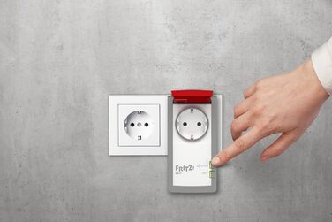 Розумна розетка FRITZ!DECT 210 для Smart Home з захистом від вологи (IP 44)