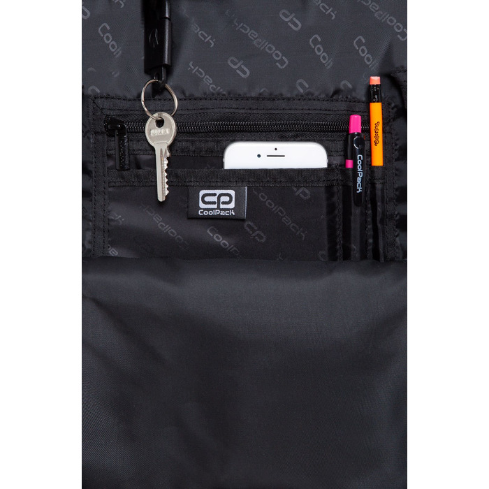 Багатовідсінковий шкільний рюкзак CoolPack, чорний, 21 л