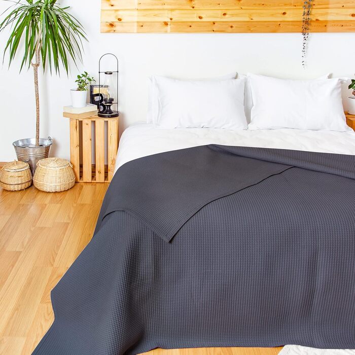 Плед LAYNENBURG Premium 180x220 см, вафельна тканина, 100% бавовна, антрацитовий колір
