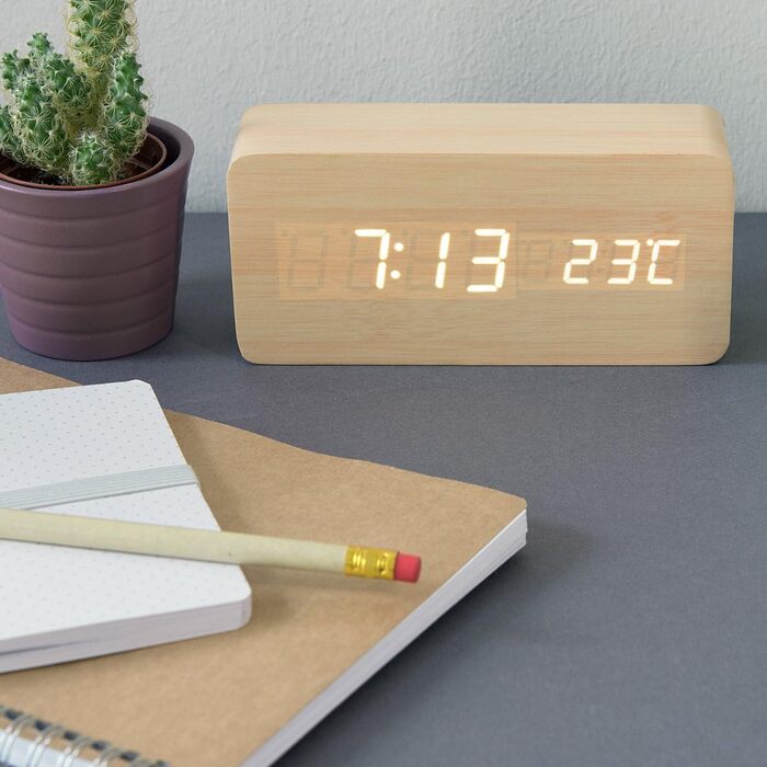 kwmobile Wooden-Look Digital Alarm Clock - Digital Clock with Time, Temperature, and Date Display - Alarm Clock with USB Cable in Birch with White LEDs