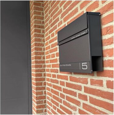 Поштова скринька Metzler Anthrazit RAL 7016 з газетницею та номерним знаком - персоналізована лазерним гравіюванням | Сучасна водонепроникна та стійка до іржі поштова скринька Hermann (Db703)