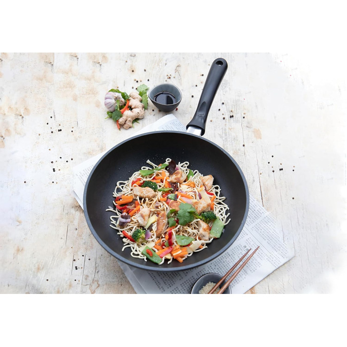 ELO Crepe Pan, 28 cm, ALUCAST: Pan made of energy-saving die-cast aluminum with non-stick coating, suitable for ceramic, gas, electric, and induction cooktops - dishwasher safe, color: black (28 cm NEW, wok pan)
