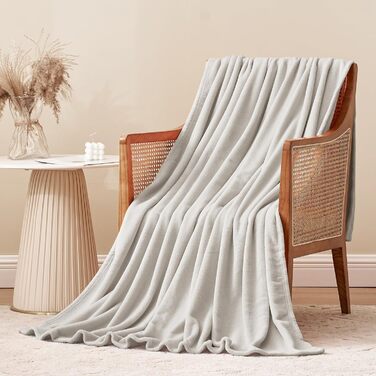 Тепла флісова ковдра Aisbo 150x200 см - м'яка ковдра для дивана, плед в вітальню, теплий плед для зими (150 x 200 см, Бежевий)