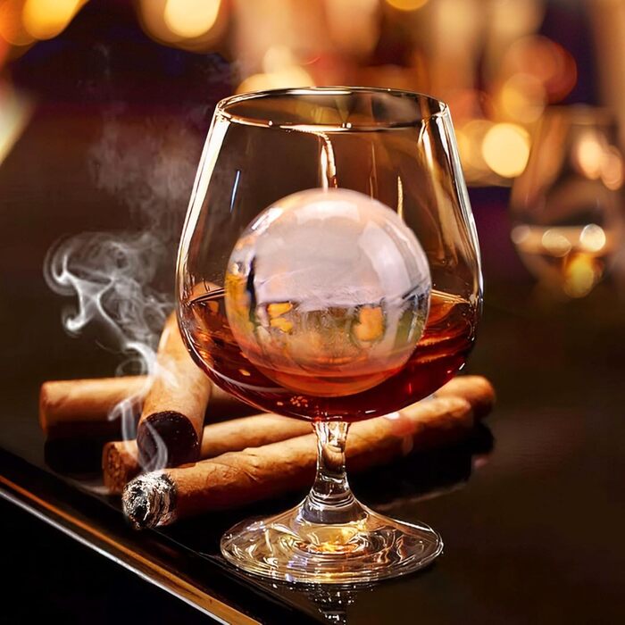 MIFXIN Silicone Ice Cube Mold Set, spherical ice cube mold, whiskey ice ball maker, reusable, transparent, for whiskey, cocktails, cold drinks (4 large balls)