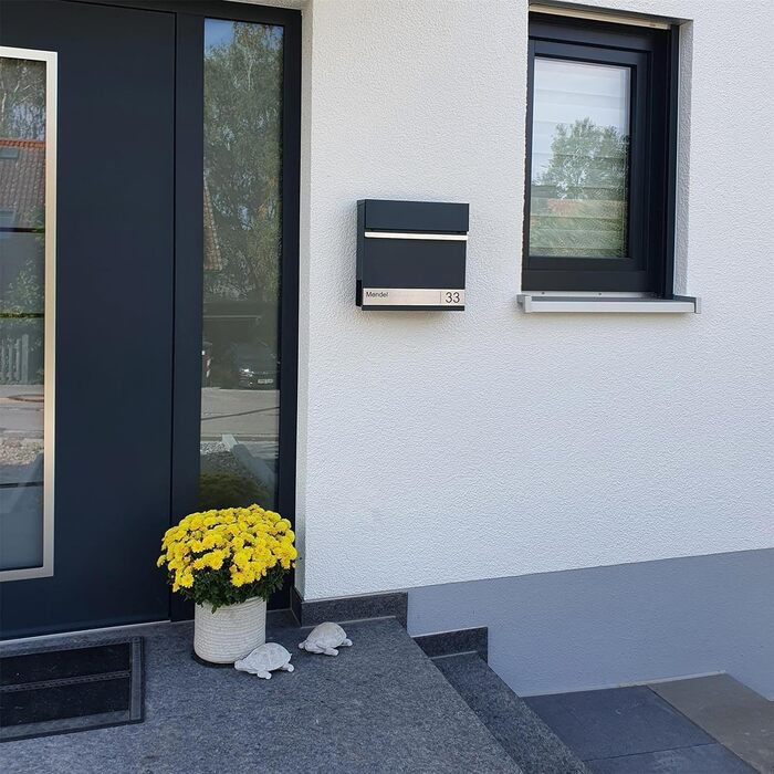 Поштова скринька Metzler Premium з газетницею Anthrazit (Антрацит) - персоналізована з табличкою для імені - високоякісна настінна поштова скринька з нержавіючої сталі V2A з порошковим покриттям RAL 7016, модель Stencil