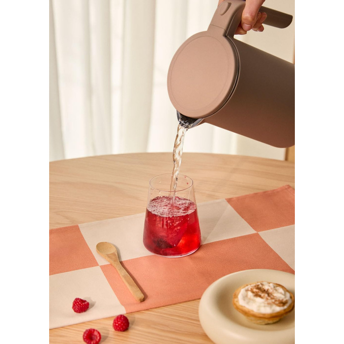 Електричний чайник Studio Pro 1L з регулюванням температури, підігрівом та системою зберігання кабелю, автоматичним відключенням, 1000W (Mokka)