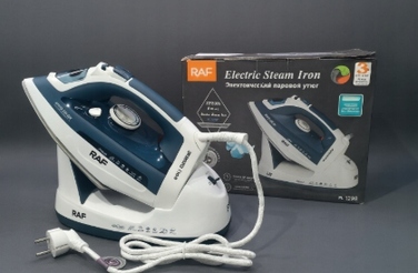 Парова праска RAF Steam Iron 2600W, керамічна підошва, самоочищення