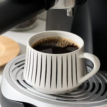 Набір порцелянових чашок для еспресо та кави Лука (6 шт.) з металевим підставкою, 118 мл, смугастий дизайн, білий та чорний