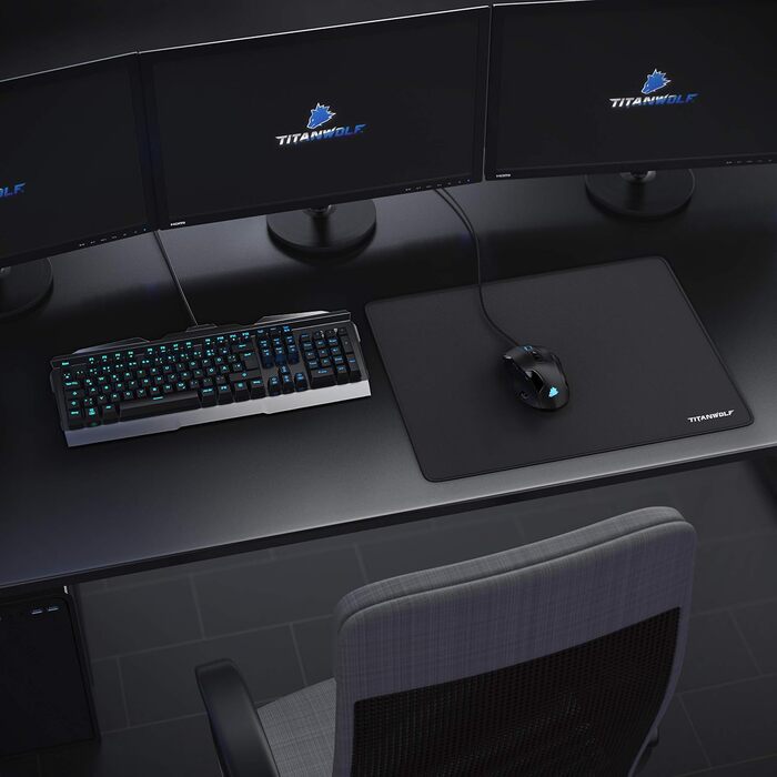 Килимок для миші TITANWOLF XXL Speed - 900 x 400 мм - великий розмір з мотивом TITANWOLF. Покращує точність та швидкість, антиковзаюча поверхня, зносостійкий.