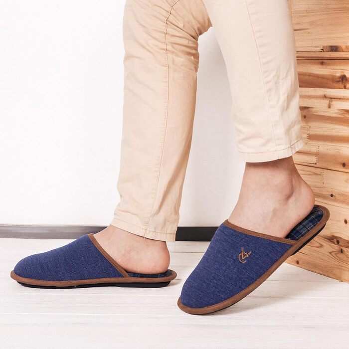 Чоловічі тапочки VeraCosy зручні, з антиковзким покриттям, з піною з пам'яттю, 44/45 EU, темно-синій