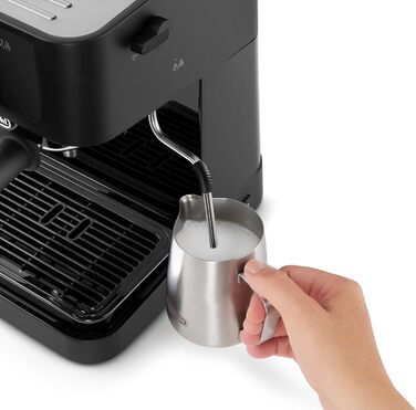 De'Longhi Stilosa EC 230.BK – traditional espresso portafilter machine, espresso machine with manual milk frother, for espresso grounds, 1 L water tank, black, 1100 W