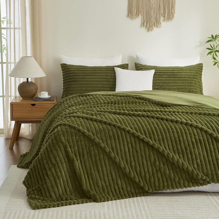 М'яка плюшева ковдра Luofanfei 180x200 см, салатово-кремовий колір, з ефектом 'пухирців', тепла флісова ковдра для спальні, офісу, дивана.