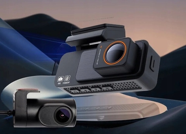 Автомобільний відеореєстратор Fastcam M9 4K UHD з Wi-Fi, кутом огляду 170° та задньою камерою