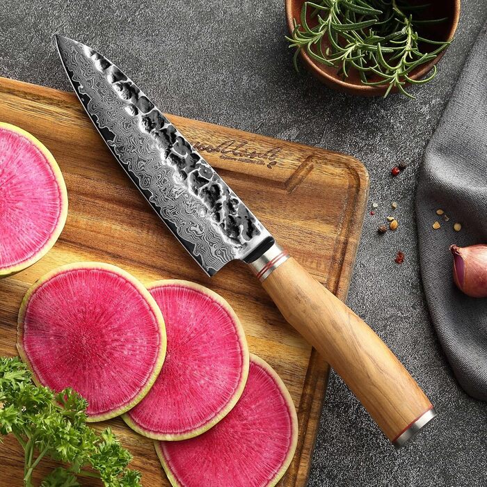 Ніж Santoku Wakoli Olive з дамаської сталі 17 см - професійний кухонний ніж з дамаської сталі 67 шарів з серцем VG10, ручка з оливкового дерева - для м'яса, риби та овочів, в дерев'яній коробці