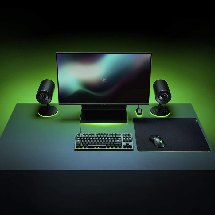 Ігровий килимок для миші Razer Gigantus V2 Large (450 x 400 x 3 мм) — текстурований мікротканинний килимок з протиковзанням, чорний