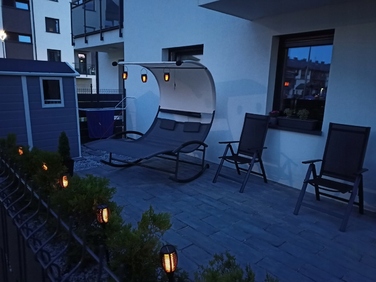 Садовий шезлонг ModernHome сірий, сталевий, з навісом, до 200 кг