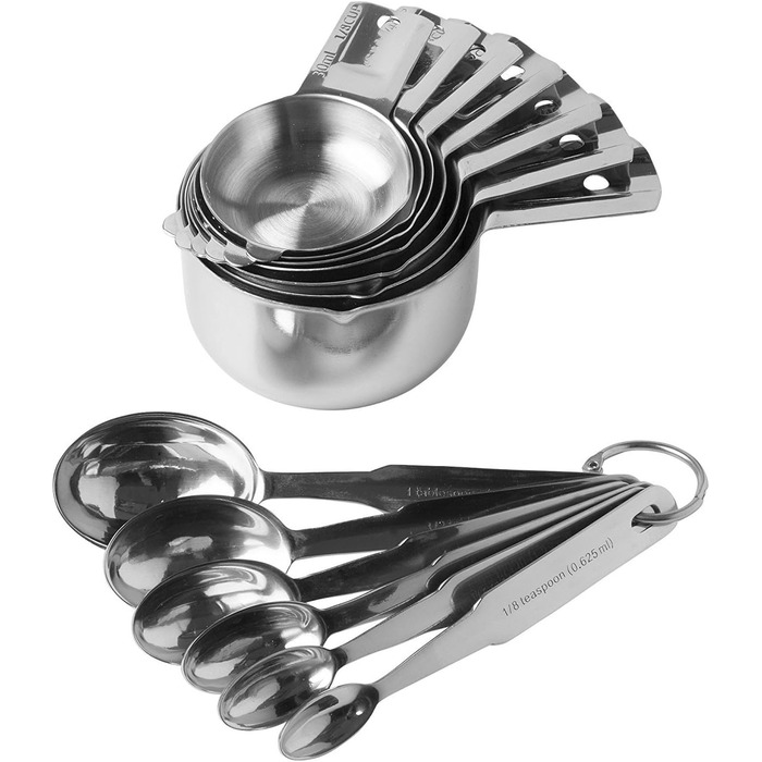 Measuring cups and spoons, 13-piece complete set of professional-grade quality 18/8 stainless steel – 7 stackable cups and 12 spoons, perfect for storing dry and liquid ingredients.