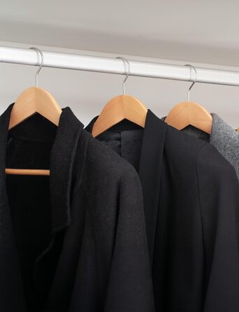 Плечики дерев'яні StorageWorks для одягу (6 шт), кедр, широкі, для пальто, костюмів, сорочок, штанів, колір горіха