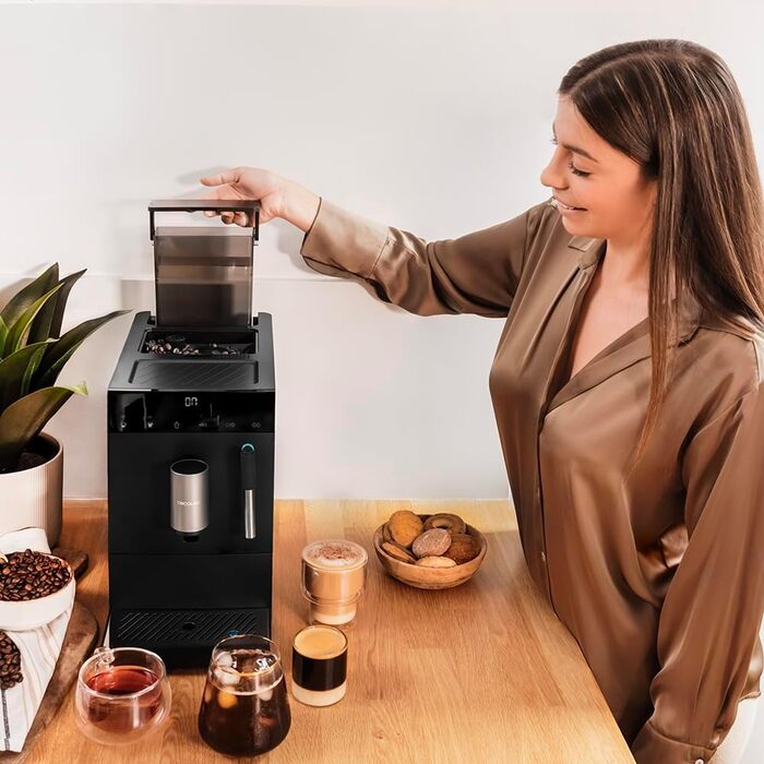 Суперавтоматична кавомашина Cecotec Cumbia Cremmaet Compact Steam 1350 Вт, 19 бар, термоблок, 5 рівнів помелу, самочистка, парогенератор, персоналізація кави