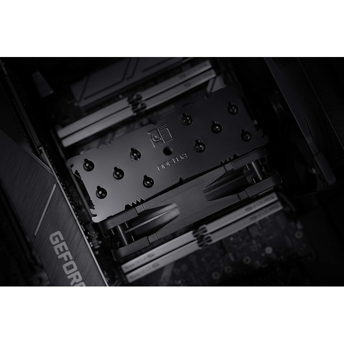 Охолоджувач процесора Noctua NH-U12S chromax.black, 120 мм, чорний, комплект 1 шт.