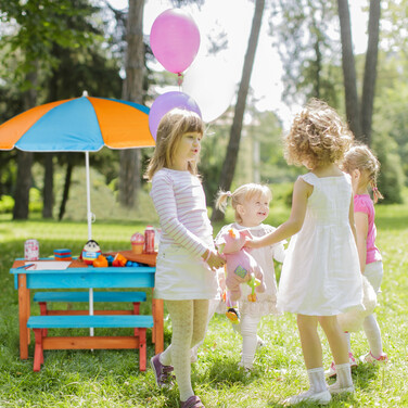 Relaxdays Children's Garden Seating Set with Parasol
