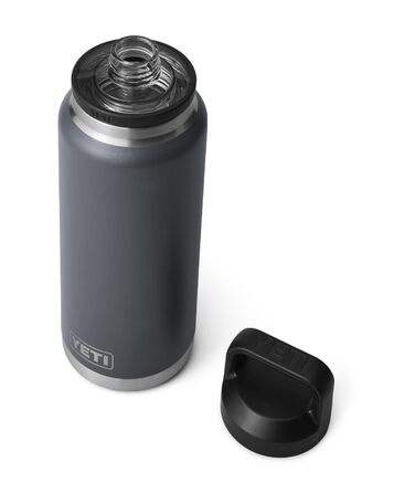 Термос-пляшка YETI Rambler 1л з нержавіючої сталі з герметичною кришкою Chug, колір Charcoal (антрацит) – ізольована пляшка для гарячих та холодних напоїв