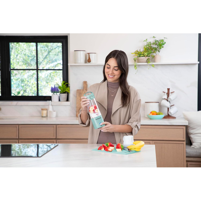 NutriBullet Immersion Blender, Immersion Blender, 475ml BPA-free, Mini-Mixer, Multi-Function Blender, USB-C Charger, over 15 blending cycles, Light Blue, NBP003LBL Portable Light Blue