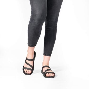 Сандалі Crocs Swiftwater W 203998462 чорні 41-42 EU жіночі шльопанці для пляжу та відпочинку