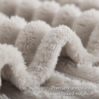 Плед RUIKASI фланелевий бежевий 150x200 см - теплий та м'який плед для дому, дивана, вітальні, декору, ковдра