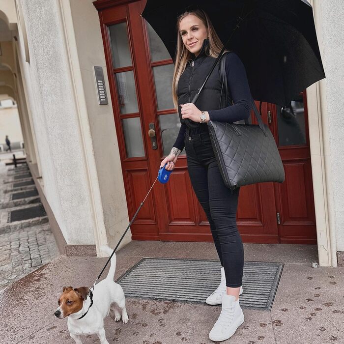 FREUDENTIER Килимок для собак на вулицю, складаний | З м'якою лежачою поверхнею з штучної шкіри, що стирається, водонепроникний та стійкий до бруду | Лежанка для собак у дорогу, виготовлено в ЄС (95x70 см)