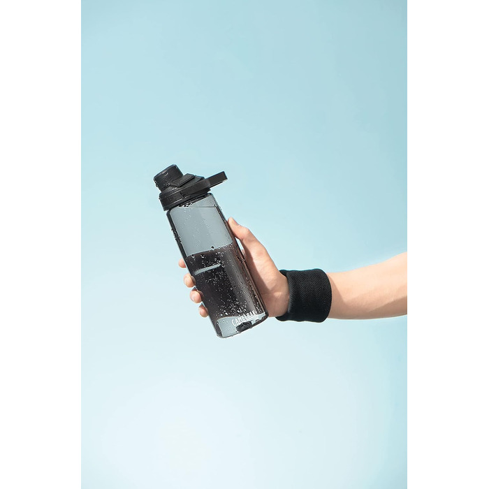 CamelBak Chute Mag Water Bottle (1500 ml, Clear)