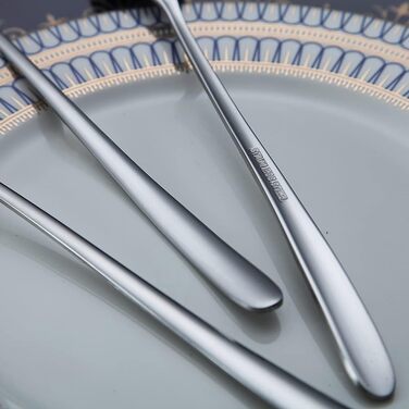 Набір ложок HOMQUEN (6 шт.) з нержавіючої сталі, чорного кольору. Ідеально підходять для кави, коктейлів, чаю та морозива. Преміум якість, довгий зручний ручка.