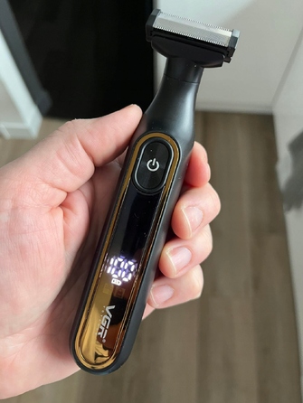 Чоловіча голильниця VGR V360