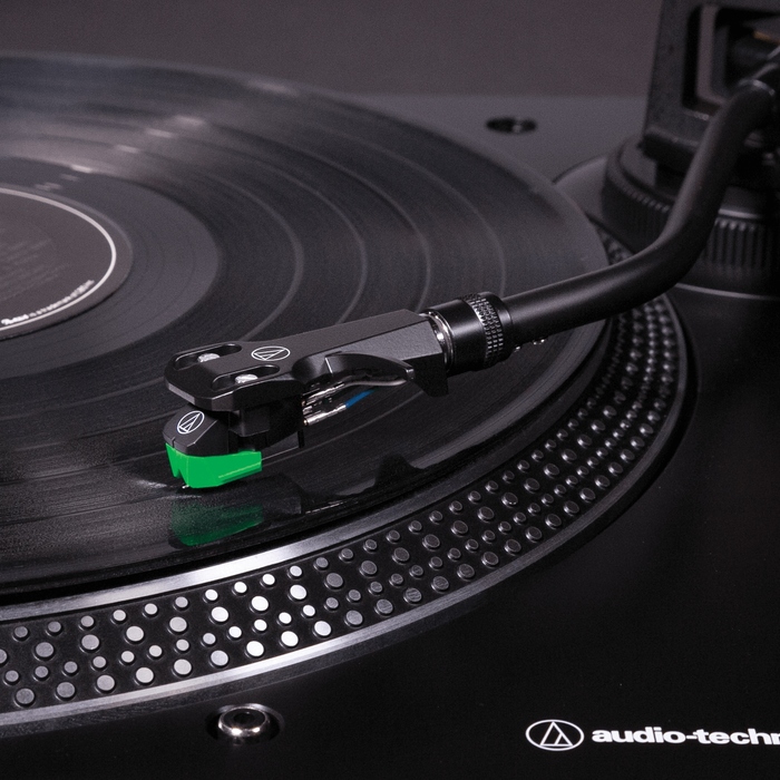 Вініловий програвач Audio-Technica AT-LP120XBT-USB з Bluetooth та передпідсилювачем, чорний