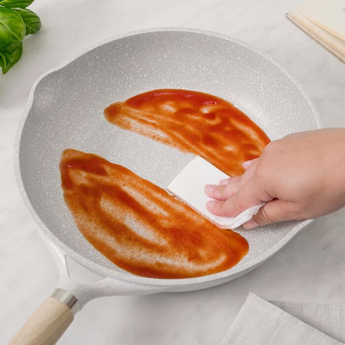 Набір антипригарного посуду KASANOVA Belly Cosy, стійкий до подряпин та стирання, з Soft-Touch ручками, 3 предмети