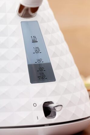 Eldom VENO Retro Electric Kettle - 1.5L Capacity, 3000W, Vintage Design with Grid Pattern, Quick Boil, Removable Scale Filter - White Deluxe