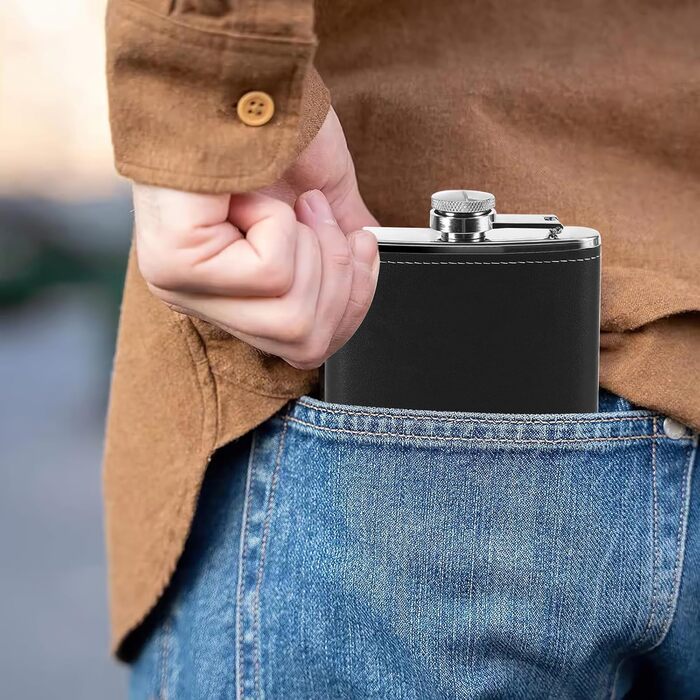 Фляга нержавіюча Kasanni 8oz/230 мл, з келихами та воронкою, чорна шкіряна, для піших прогулянок