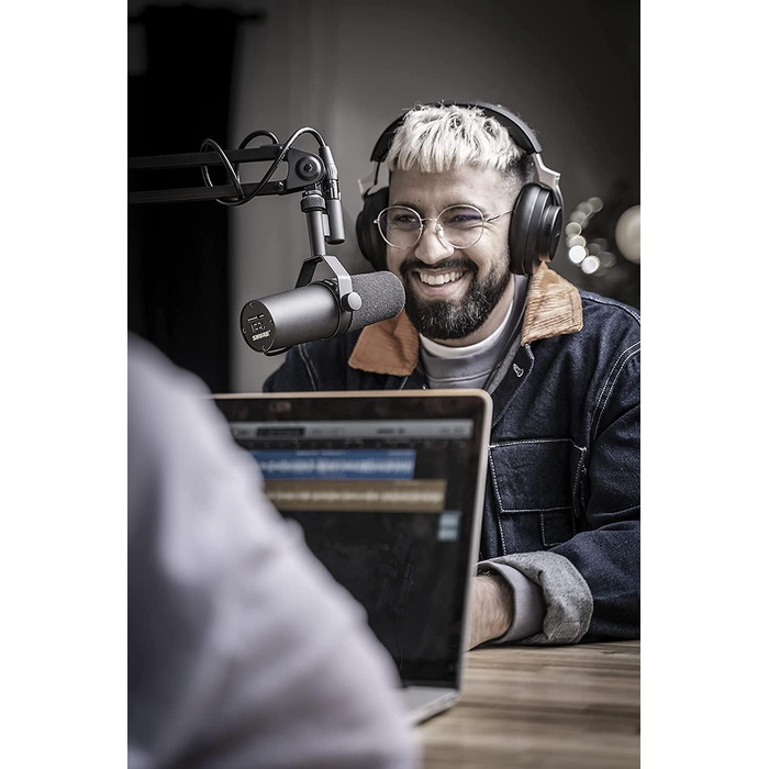 Шуре SM7B - Динамічний мікрофон для вокалу, радіо, подкастів та запису, XLR, теплий звук, чорний