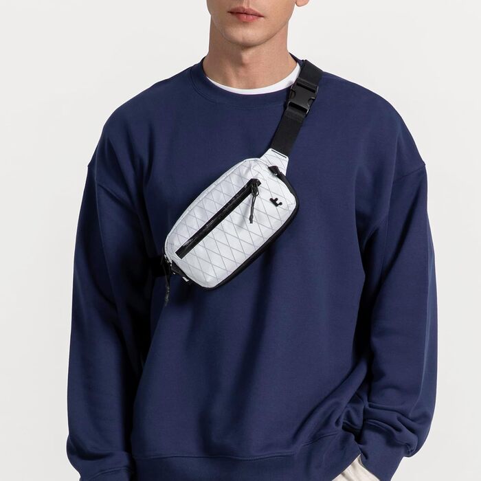 tomtoc X-Pac нагрудна сумка для чоловіків та жінок, 1,5 л, білий колір. RFID захист, для подорожей, повсякденного використання.