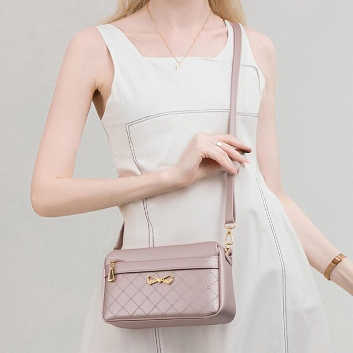 Сумка жіноча через плече маленька елегантна з тисненим візерунком, PU шкіра (Рожевий металік)